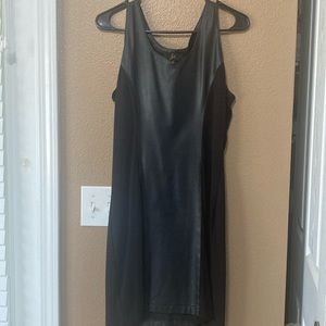 🥳 7/ $10!! Size 8 Black dress.